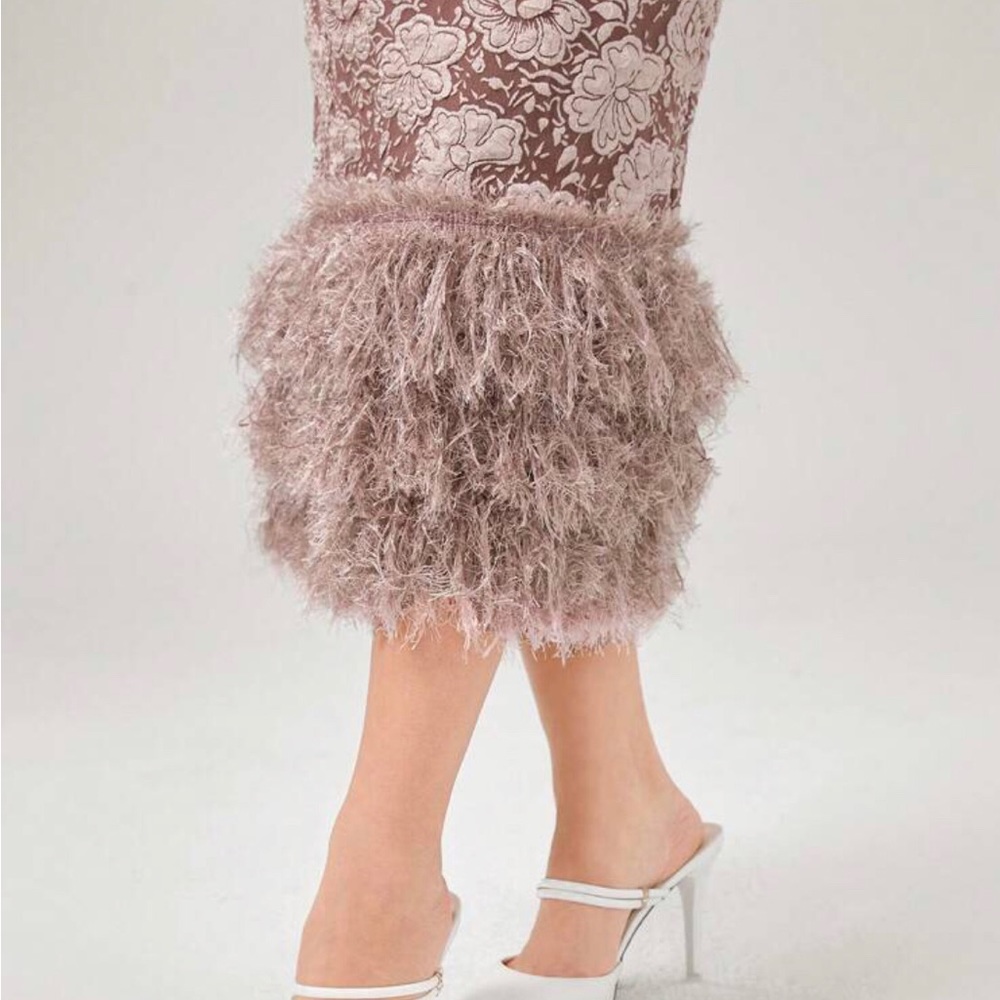 Dress - Picture 4 of 4